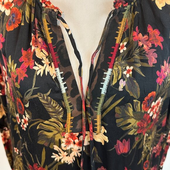Johnny Was Workshop Bohemian Floral Blouse Size S - Picture 3 of 12